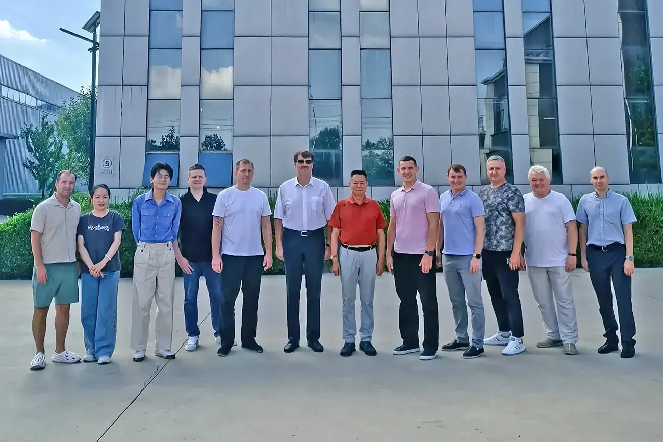Executives from Eastern European Gas Giant Visit BJVP,